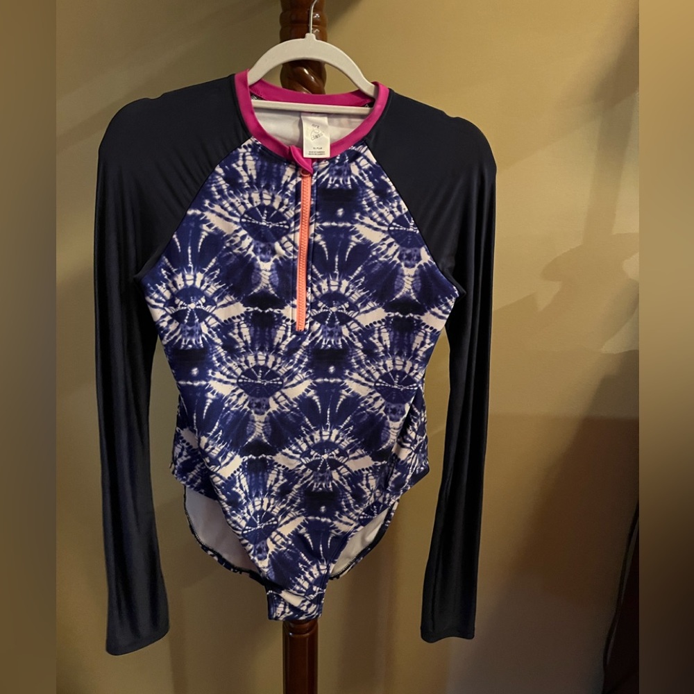 Surf Suit YXL